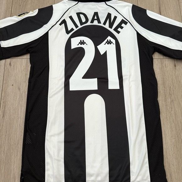 Kappa Zinedine Zidane Juventus 97/98 Home Retro Black Soccer Jerse Size US L / EU 52-54 / 3 - 7 Thumbnail