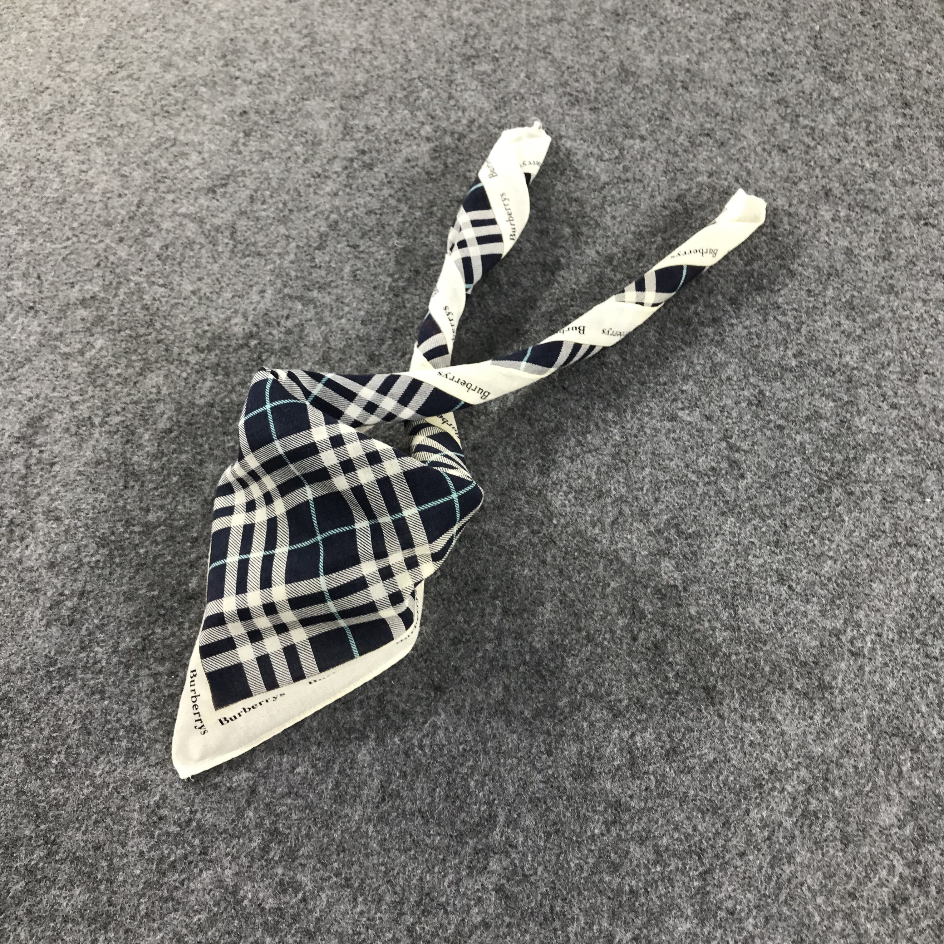 Burberry Burberrys Handkerchief Neckerchief Bandana H266 Size ONE SIZE - 3 Thumbnail