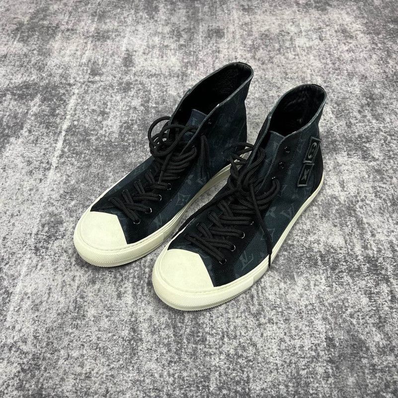 Louis Vuitton Fragment Design x Louis Vuitton High-Top Sneakers 0079 Size US 8 / EU 41 - 1 Thumbnail