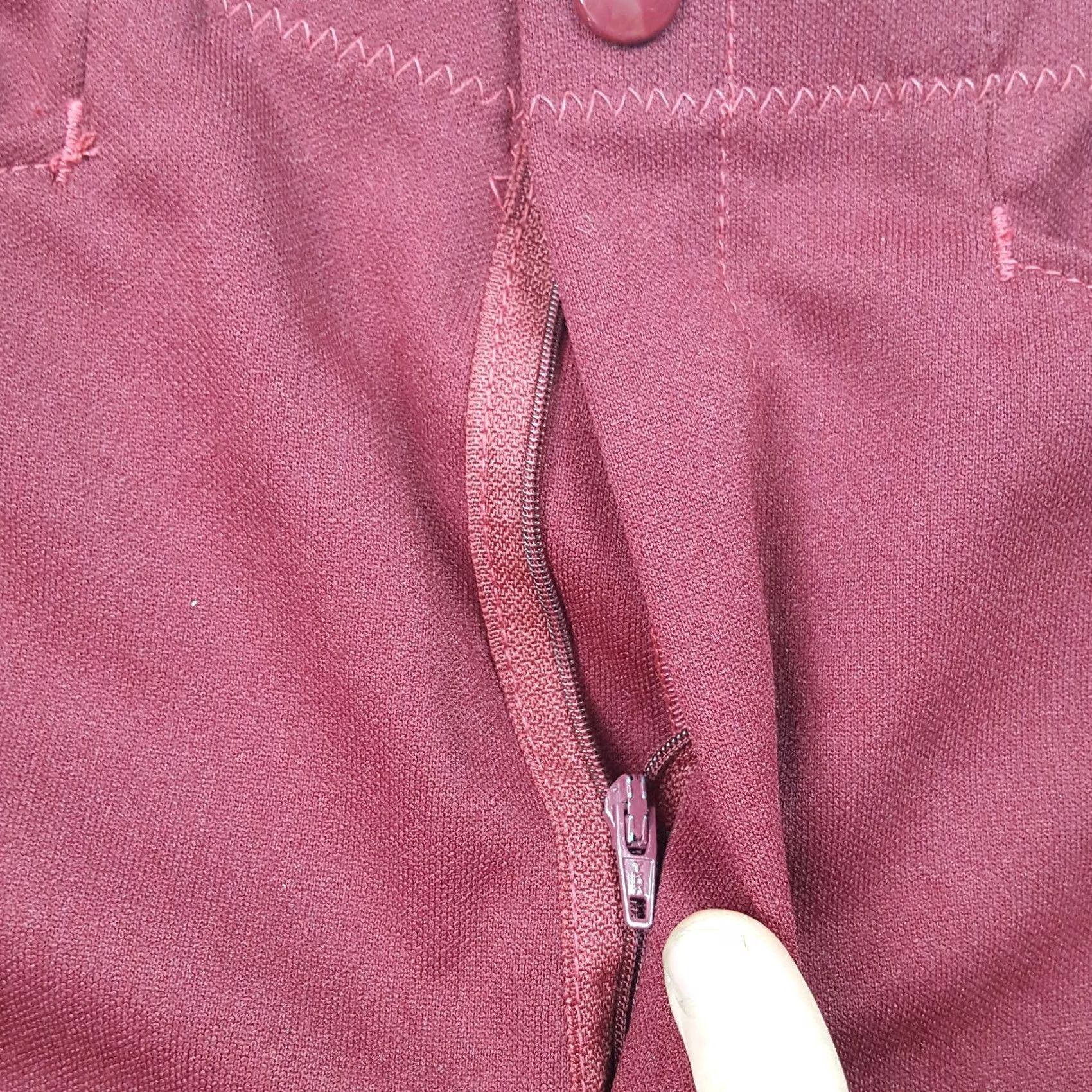 Wilson VINTAGE Wilson Sportswear WOMEN Track Shorts M Maroon 80s Retro 24" Waist Athletic Polyester Red 80s 1985 VTG Tags Included Size 42" / US 20 - 3 Thumbnail
