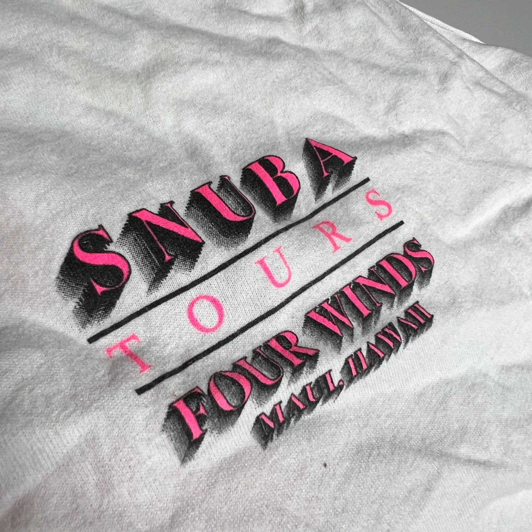 Anvil VINTAGE Anvil Tank Top Hawaii Surf 80s XL White Snuba Tours Four Winds Maui USA Mens Size US XL / EU 56 / 4 - 6 Thumbnail