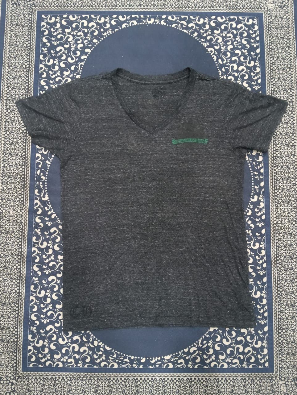 Chrome Hearts Authentic CHROME HEARTS 12 rayon v-neck shirt Size US XL / EU 56 / 4 - 1 Thumbnail
