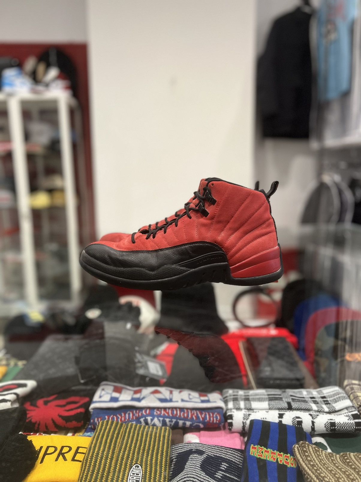 Jordan Brand Jordan 12 Reverse Flu Game Size: 10.5 Size US 10.5 / EU 43-44 - 3 Thumbnail
