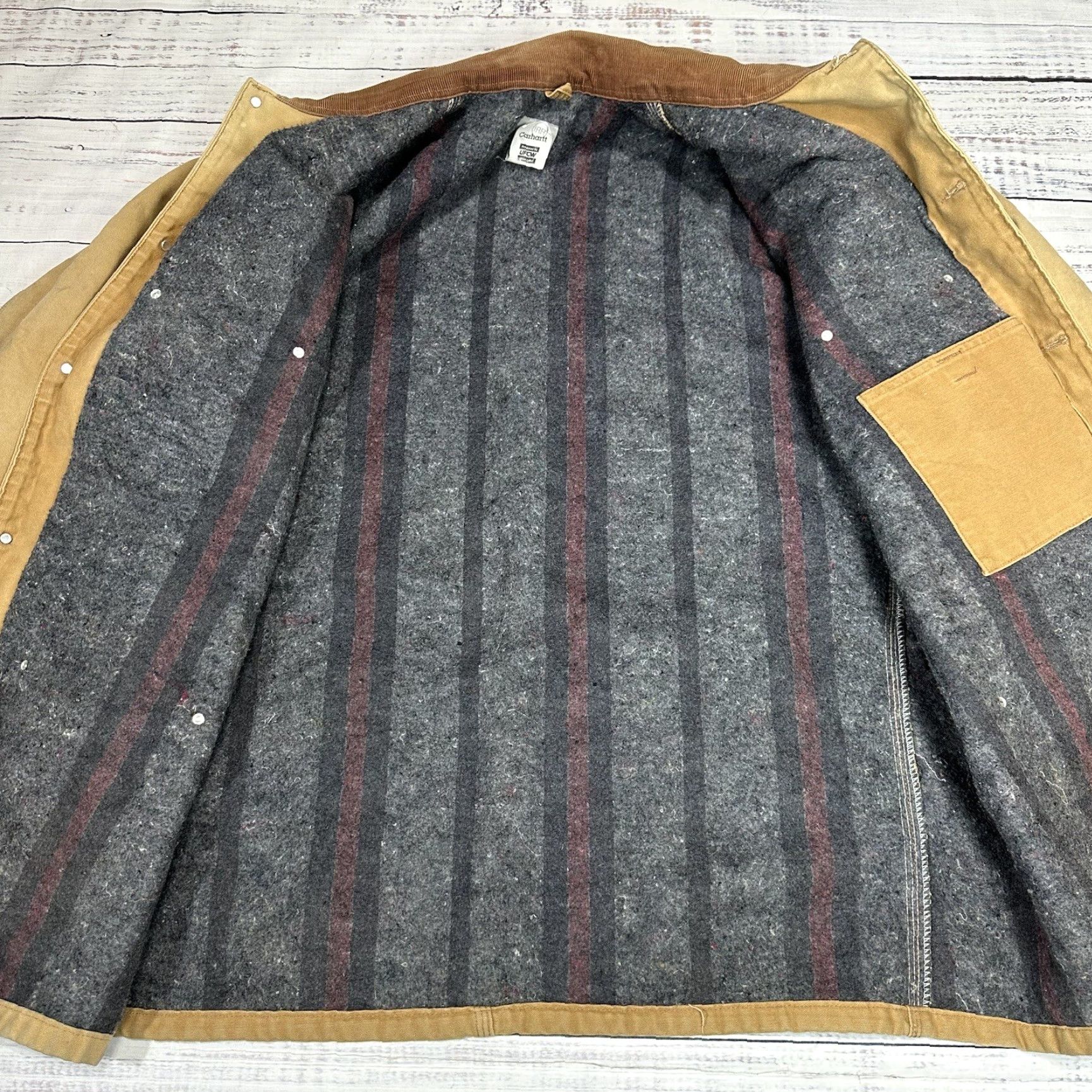 Carhartt VTG Carhartt Jacket Men 52 Tall Tan Brown Trucker Blanket Lined 4 Pocket Size US L / EU 52-54 / 3 - 5 Thumbnail