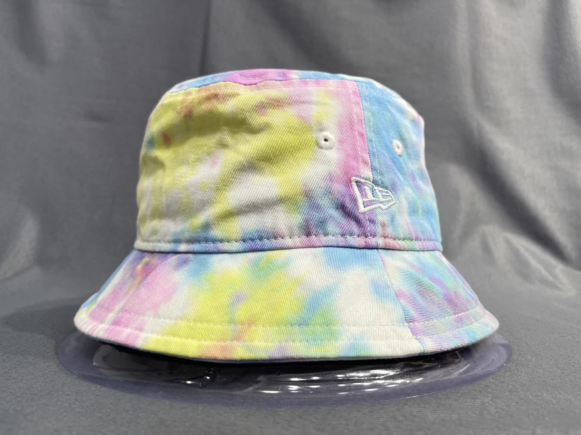 New Era New Era Tie-Dye Bucket Hat Q5 Size ONE SIZE - 1 Thumbnail