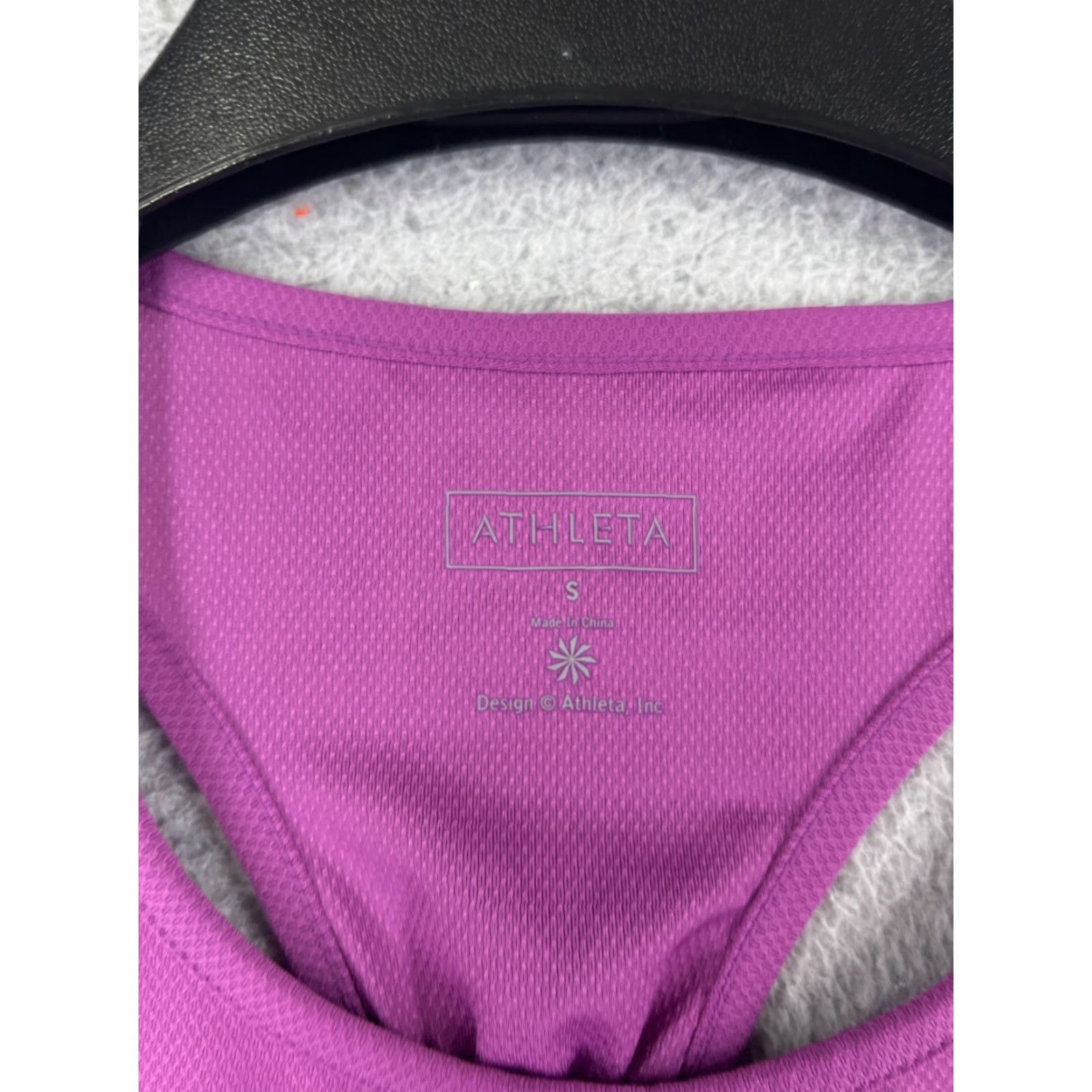 Athleta Athleta Shirt Womens Small Purple Tank Zipper Pocket Polyester Blend Stretch Size S / US 4 / IT 40 - 3 Thumbnail