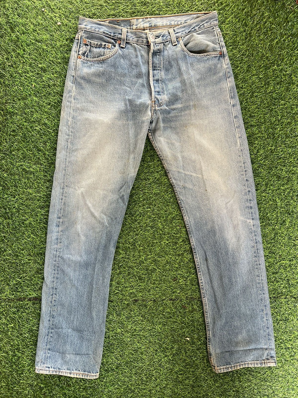 Levi's Vintage 90’s Levi’s Distressed Size US 34 / EU 50 - 1 Thumbnail