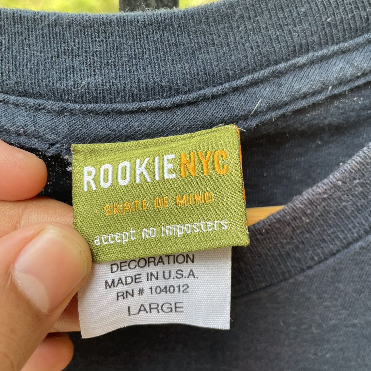 Welcome Skateboards 🔥Vintage 90s Rookie Skateboard USA Made Graphic Tee Size US M / EU 48-50 / 2 - 9 Thumbnail