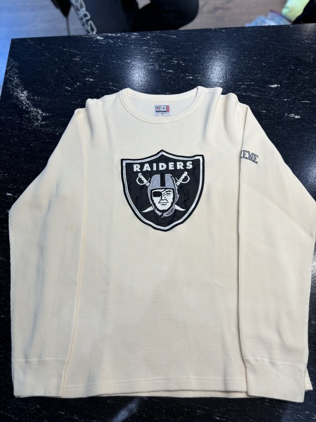 NFL × Oakland Raiders × Supreme Supreme NFL x Raiders x  