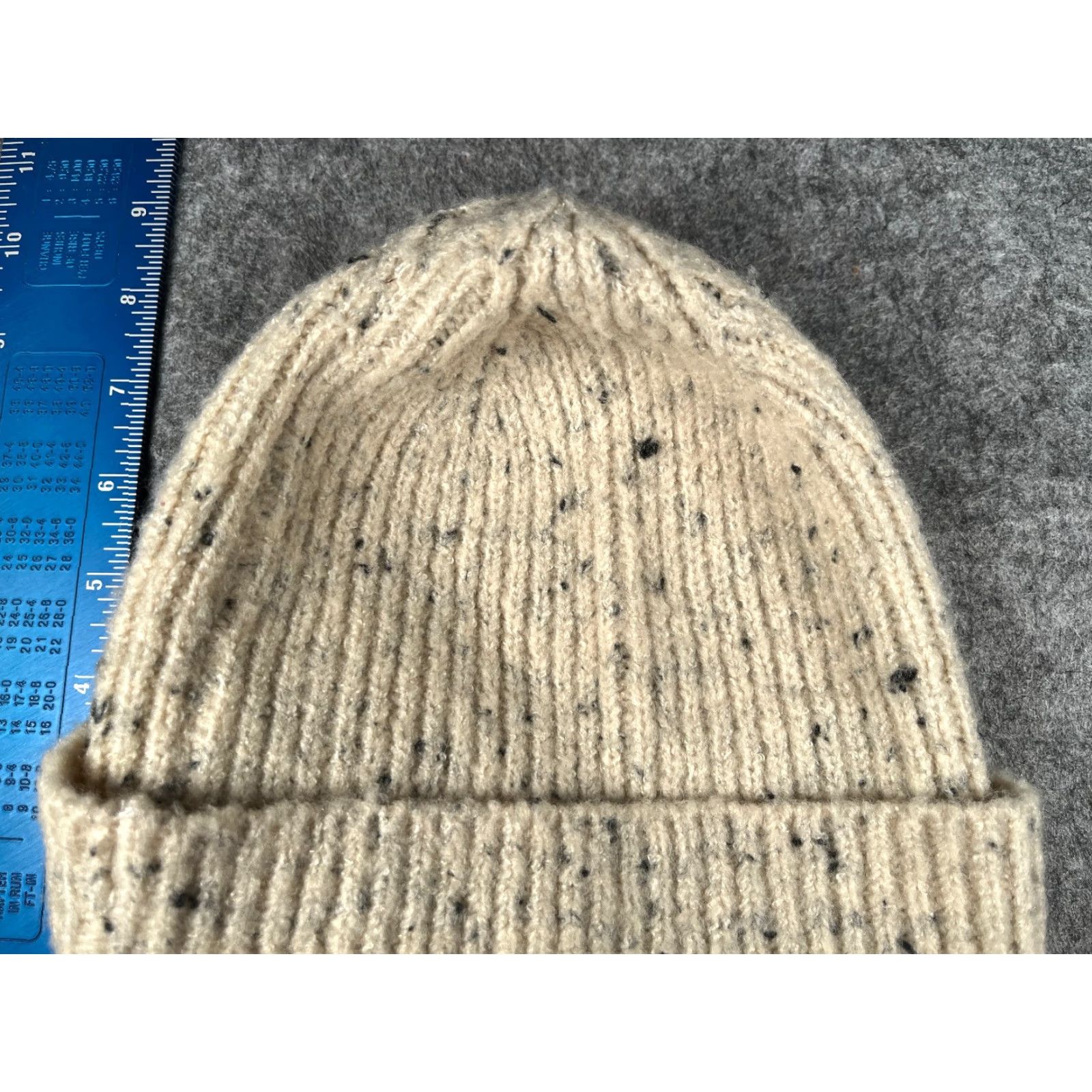 Vintage Beeline Group Beanie Toque Adult OS Ivory Spotted Knit Polyacrylic Blend Hat/Cap Unisex Adults Winter Outdoor Ski Mens Womens Size ONE SIZE - 3 Thumbnail