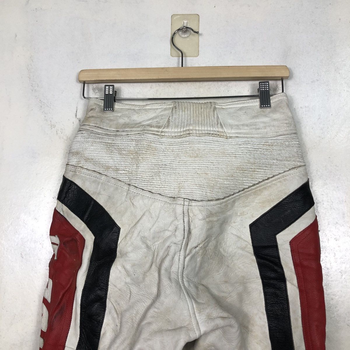 Japanese Brand 📌Vintage Leather Biker Pants Plicana Big Logo Size US 26 / EU 42 - 11 Thumbnail