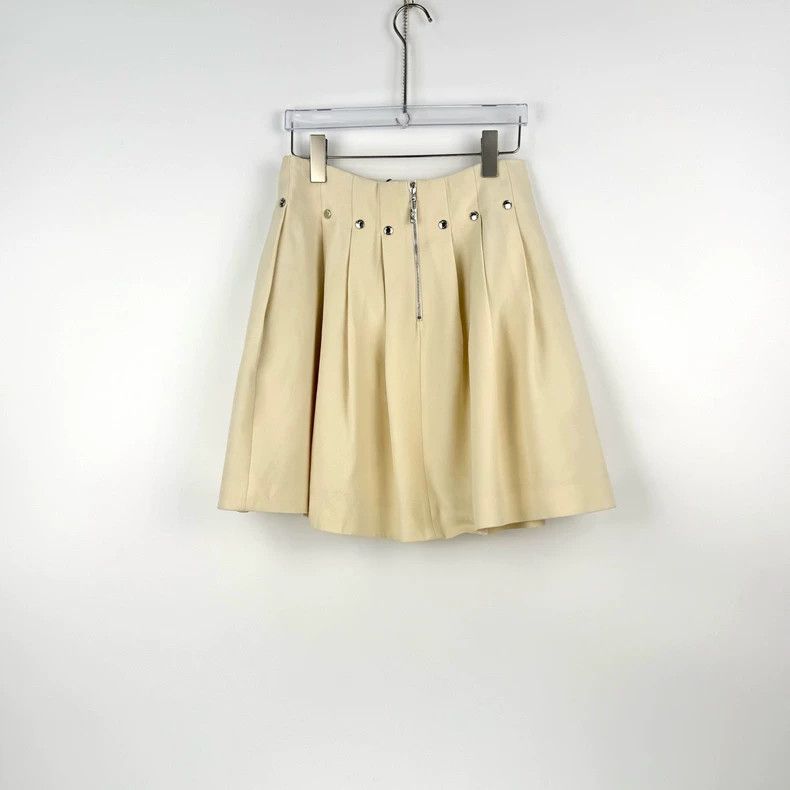 Louis Vuitton Louis Vuitton Beige silver buttoned pleated skirt 2505-Next Size 35" - 4 Thumbnail
