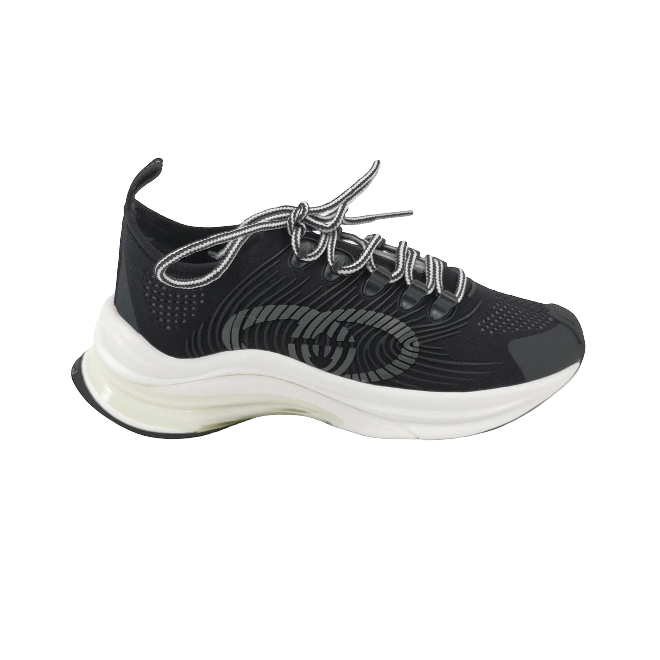 Gucci Gucci Women 5 Lowtop Sneakers Size US 5 / IT 35 - 1 Thumbnail