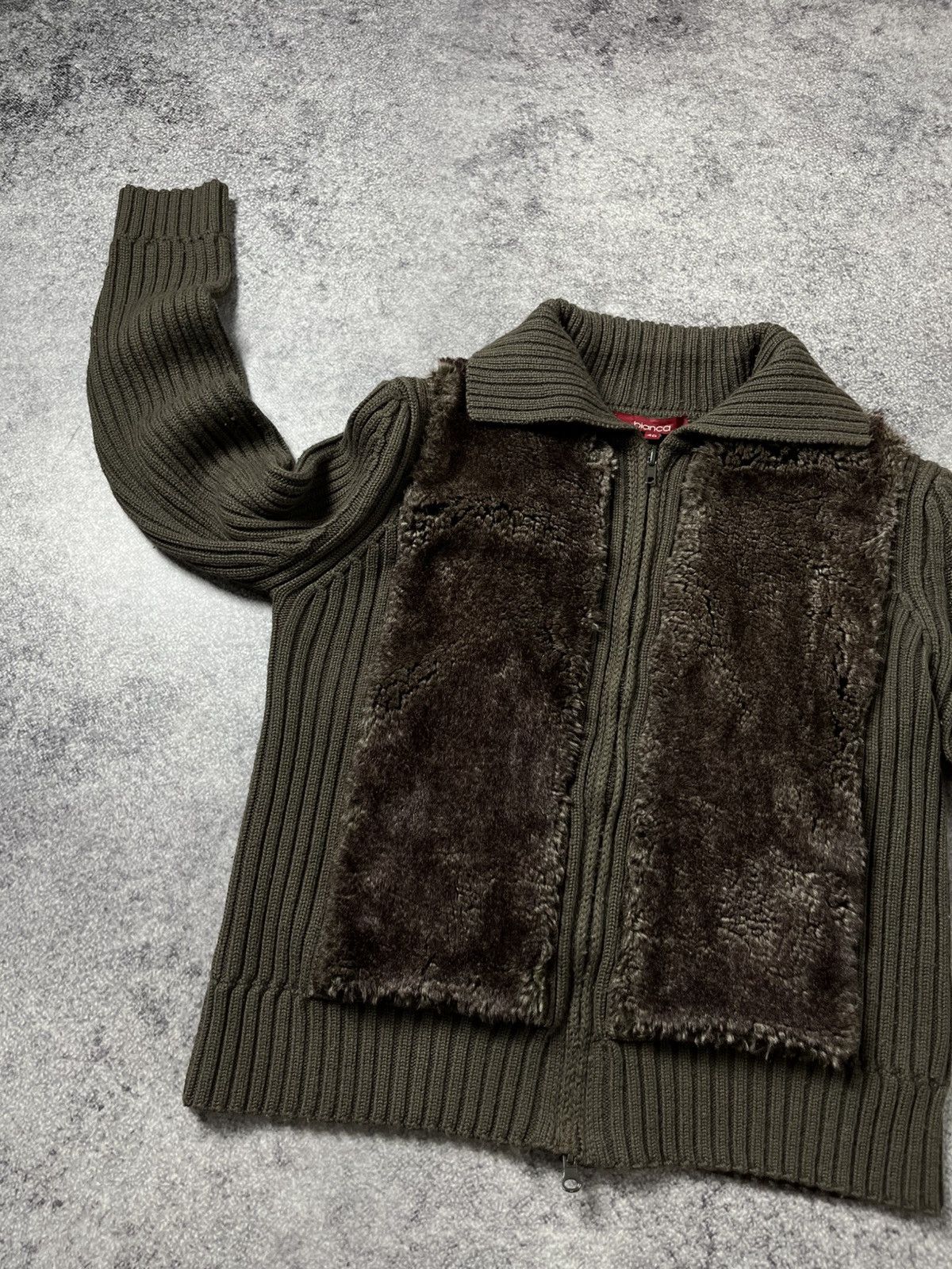 Hysteric Glamour 🔥FAUX FUR IF SIX WAS NINE VIBE CROPPED ZIP SWEATER JACKET Size US S / EU 44-46 / 1 - 4 Thumbnail
