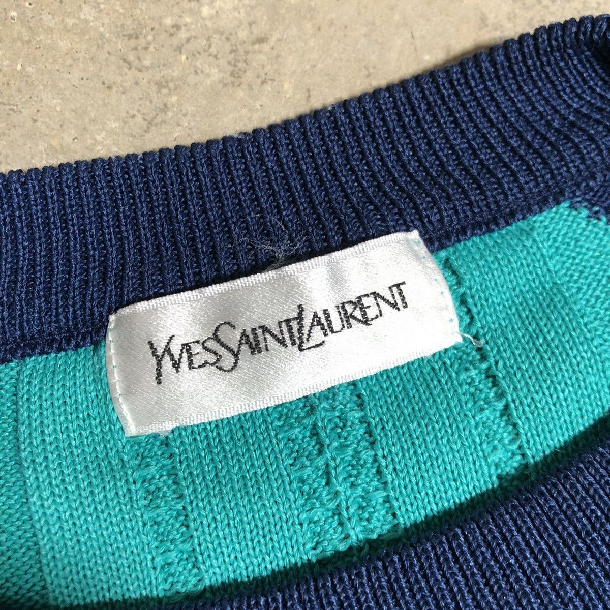 Yves Saint Laurent Vintage Yves Saint Laurent Knitwear & Sweater Size M / US 6-8 / IT 42-44 - 6 Thumbnail