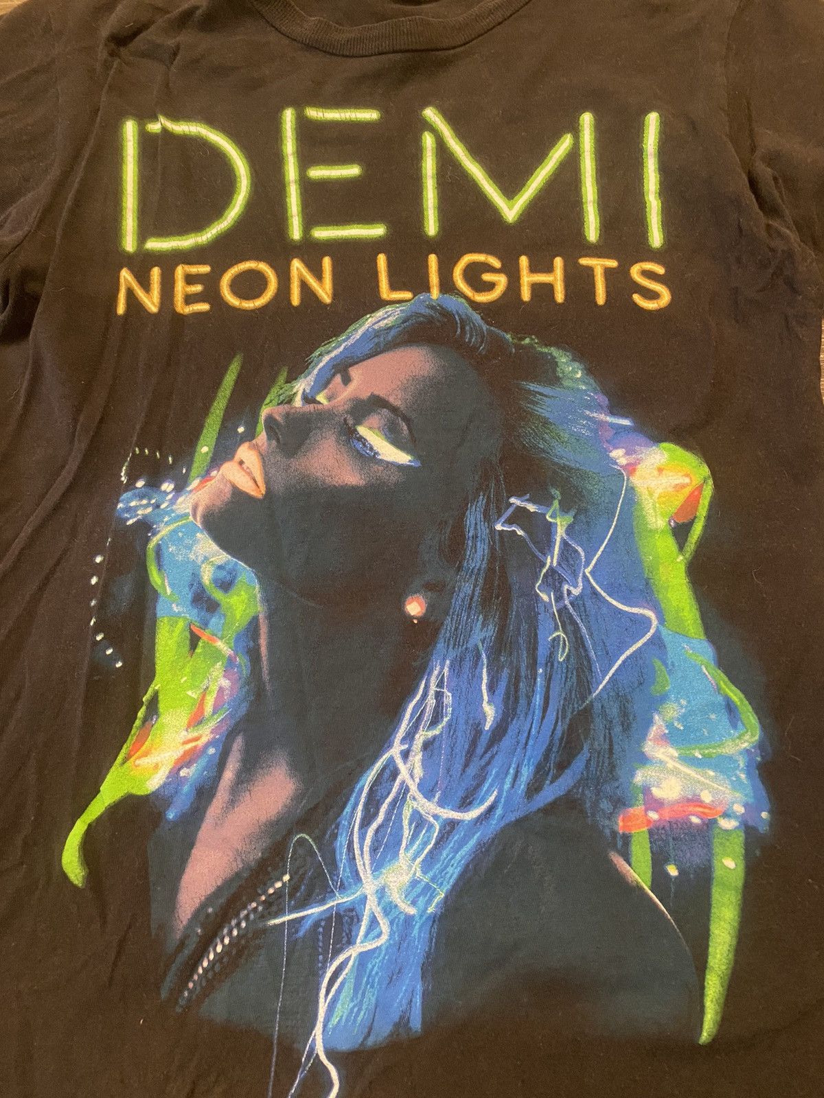 Tultex 2014’ Demi Lovato Tour Shirt Size M / US 6-8 / IT 42-44 - 4 Thumbnail