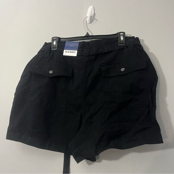 Old Navy Old Navy extra high rise tie front cargo shorts 4” sz xl NWT Size 38" / US 16 / IT 52 - 2 Thumbnail