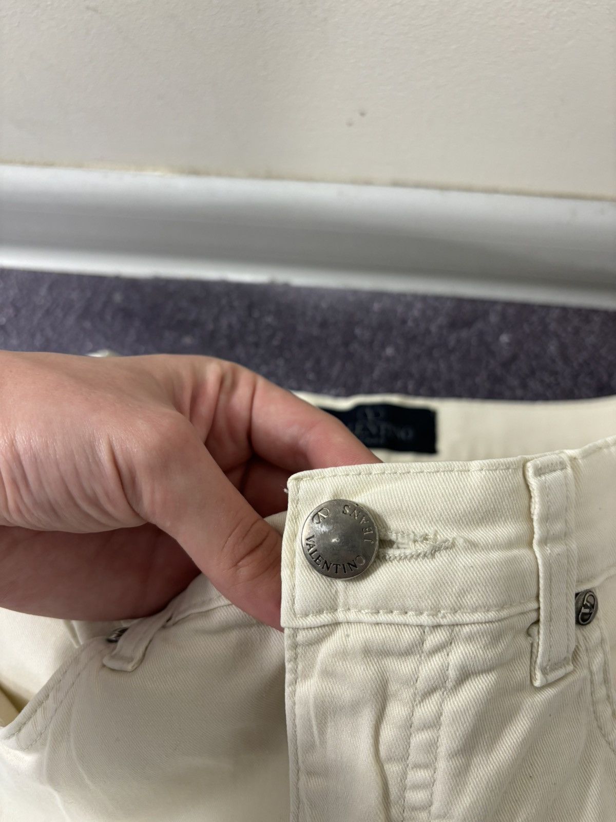 Valentino Vintage Valentino Women’s Beige Slim Fit Luxury Cotton Pants Size 31" - 8 Thumbnail