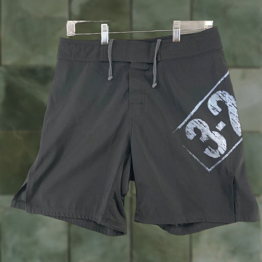Vintage Fighter Shorts Mens Bermuda 30 Black Polyester Beach Sports Casual Slim Drawstring 30 Adult Mens Size US 30 / EU 46 - 1 Thumbnail