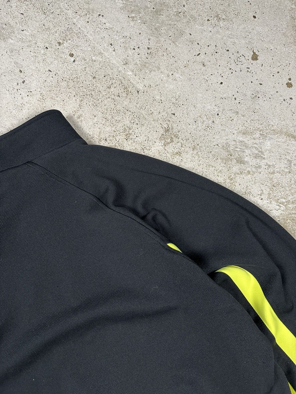 Nike Vintage 90s Nike Black Neon Track Jacket Multi Swoosh Logo Size US XL / EU 56 / 4 - 14 Thumbnail