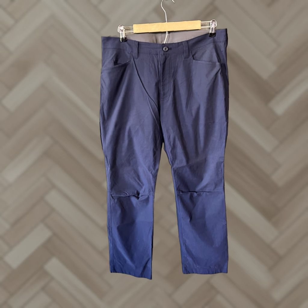 Eddie Bauer Eddie Bauer Mens Chino Pants Regular Nylon Blue 34x32 Pants Jeans/Chino - Size 34 Inseam 32 Mens Size US 34 / EU 50 - 1 Thumbnail