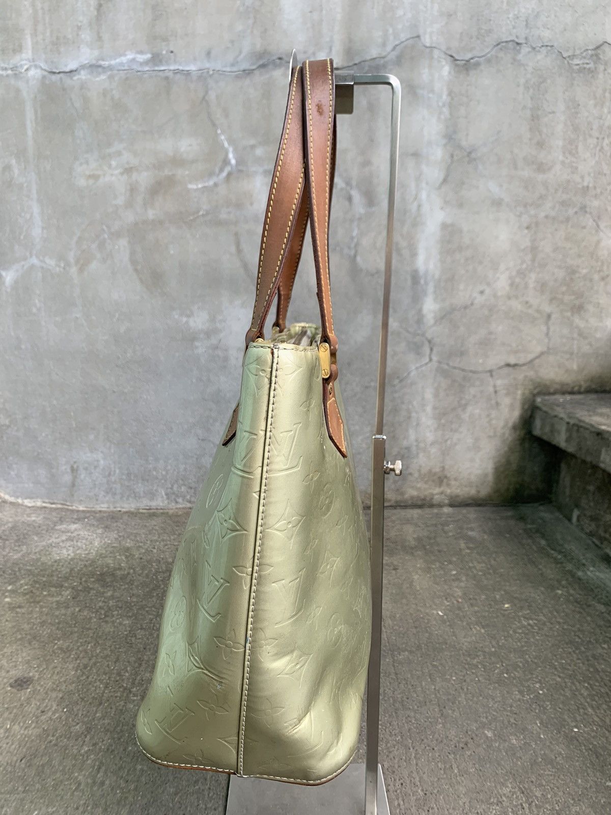 Louis Vuitton Vernis Houston Light Green Patent Shoulder Bag Size ONE SIZE - 6 Thumbnail