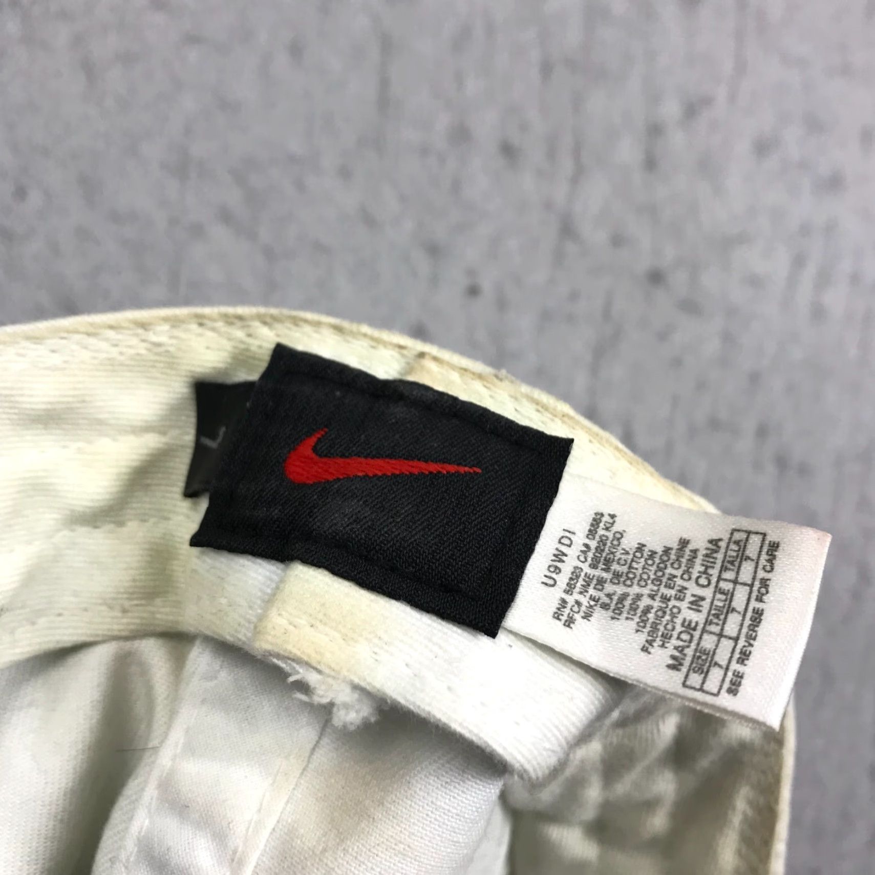 Nike VINTAGE Nike Hat Adult 7 White Fitted Classic Sports Swoosh Yellow Logo 90s Size ONE SIZE - 6 Thumbnail