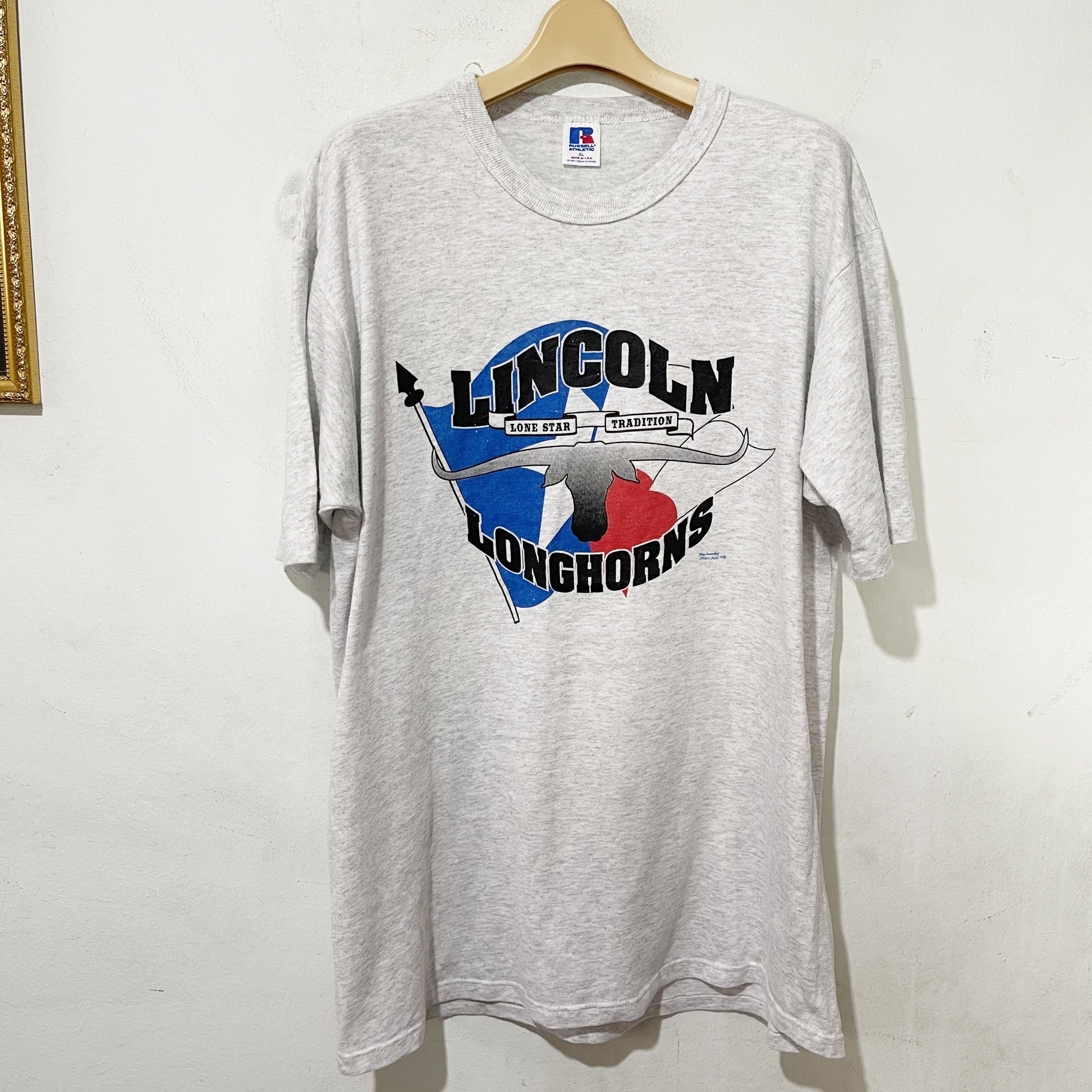 Vintage Vintage 90s Lincoln Longhorns T-Shirt Size US XL / EU 56 / 4 - 1 Thumbnail