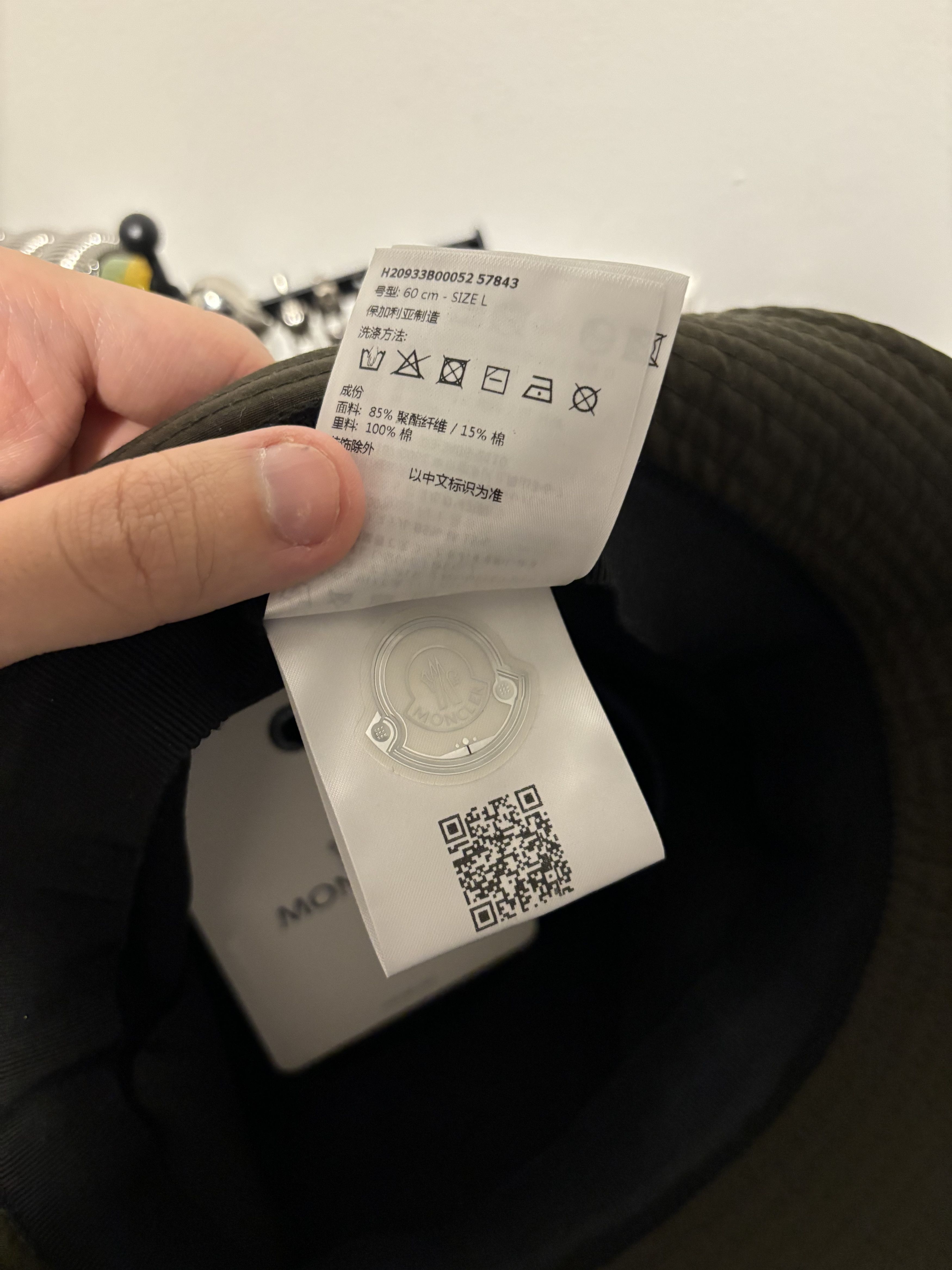 Moncler Size L, mint condition with Tags. Size ONE SIZE - 8 Thumbnail