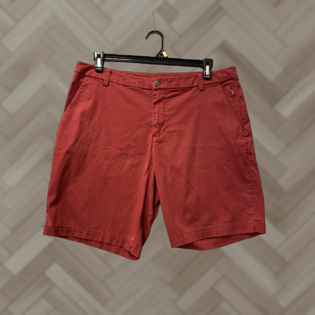 Lululemon VINTAGE Lululemon Men Shorts Chino Golf/ athleisure Size 36 Red Size US 36 / EU 52 - 1 Thumbnail