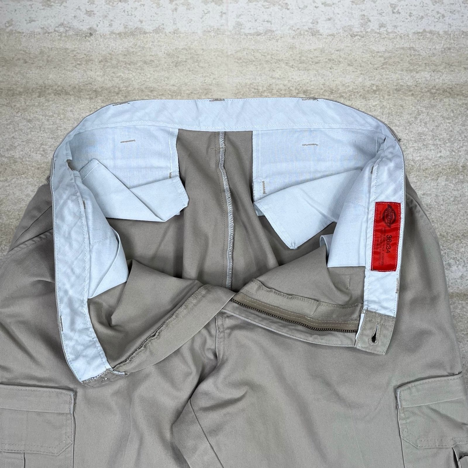Dickies Vintage 90s Dickies Cargo Pants 36x32 Tan Relaxed Flat Front Size US 36 / EU 52 - 4 Thumbnail