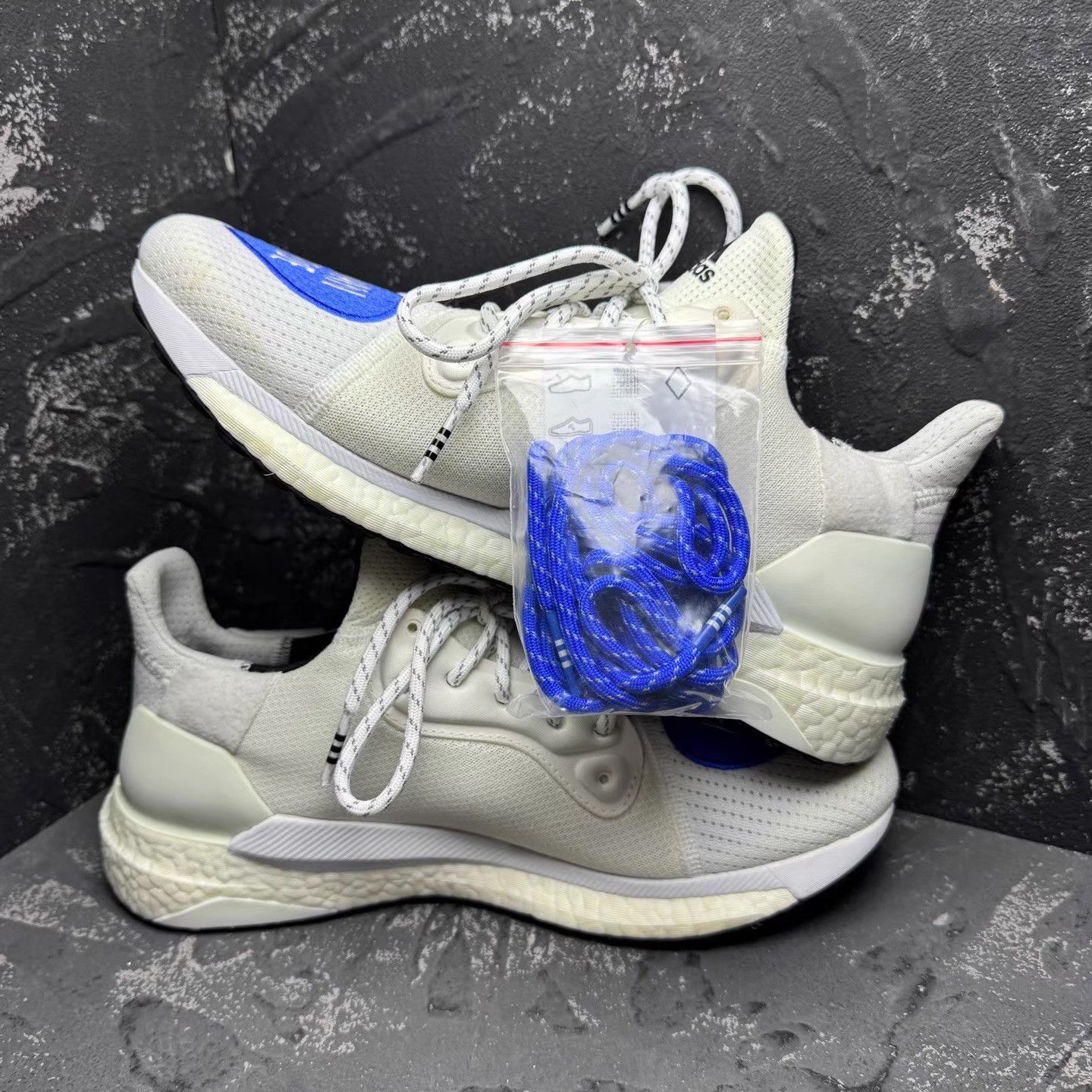 Human Made HUMAN MADE x Adidas White & Blue Running Shoes Q10 Size US 9 / EU 42 - 5 Thumbnail