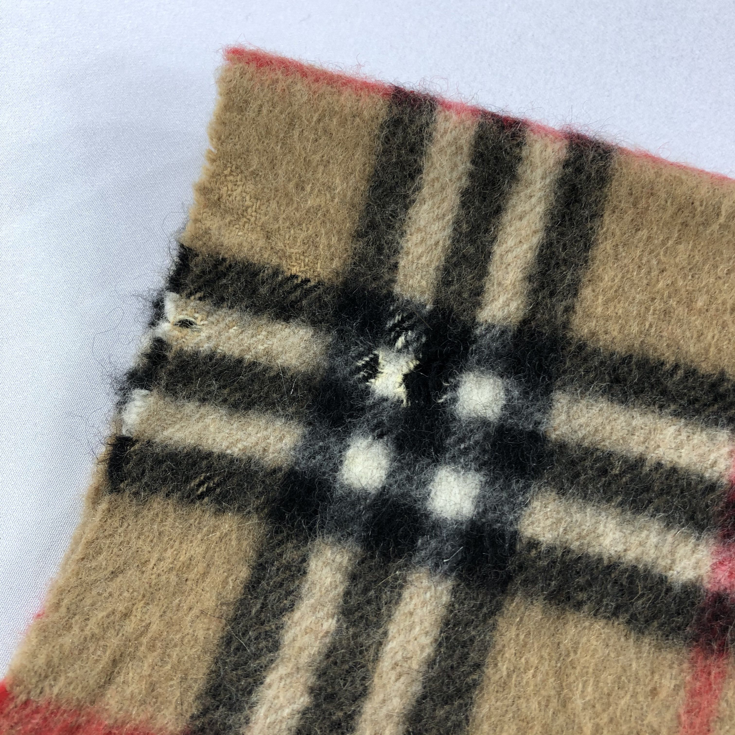 Burberry × Vintage Vintage Burberry Scarf - WW3123 Size ONE SIZE - 4 Thumbnail