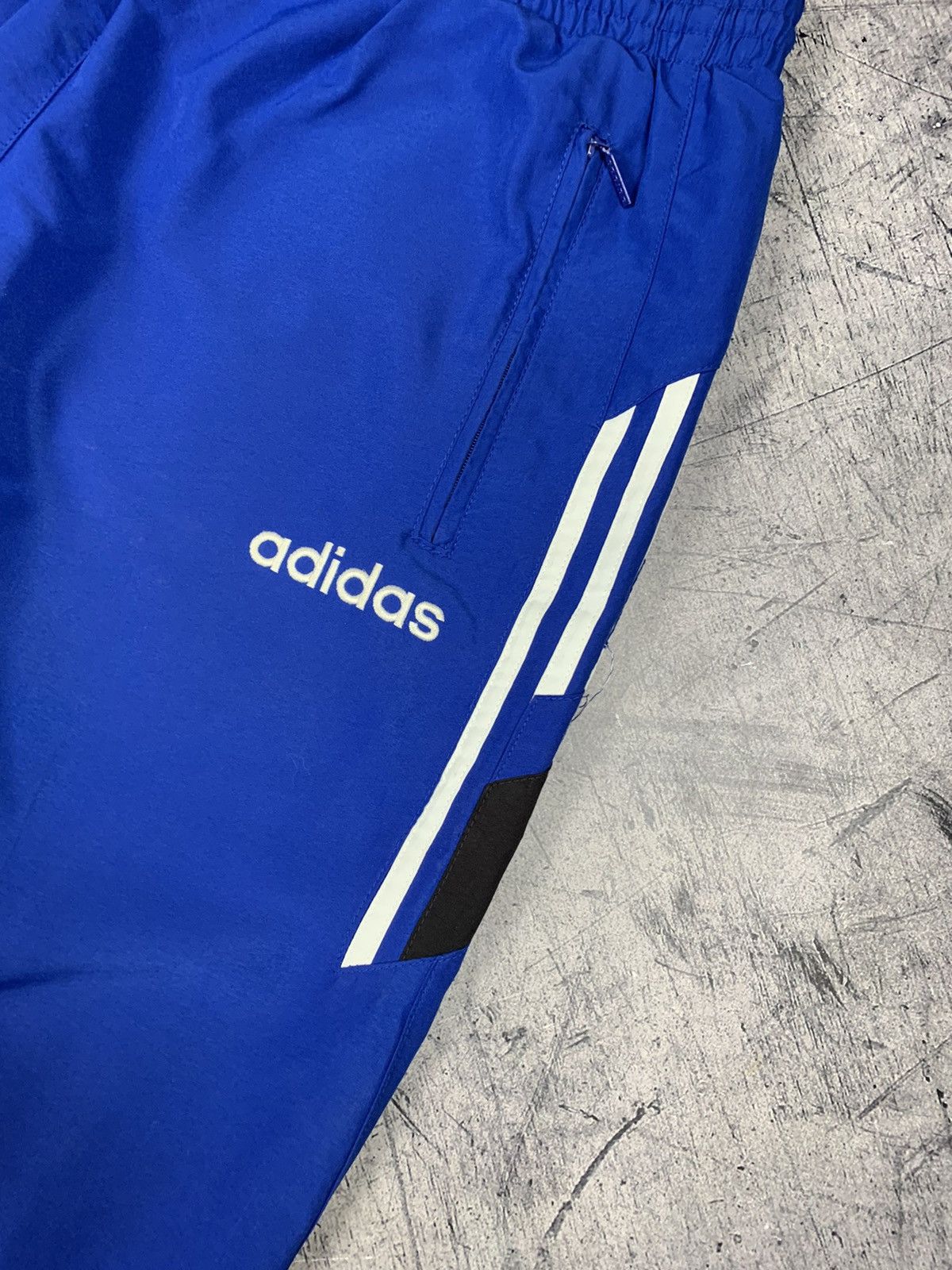 Adidas Vintage Adidas Blue Retro Nylon Suit Sweatpants Size 36 90’s Size US 36 / EU 52 - 4 Thumbnail