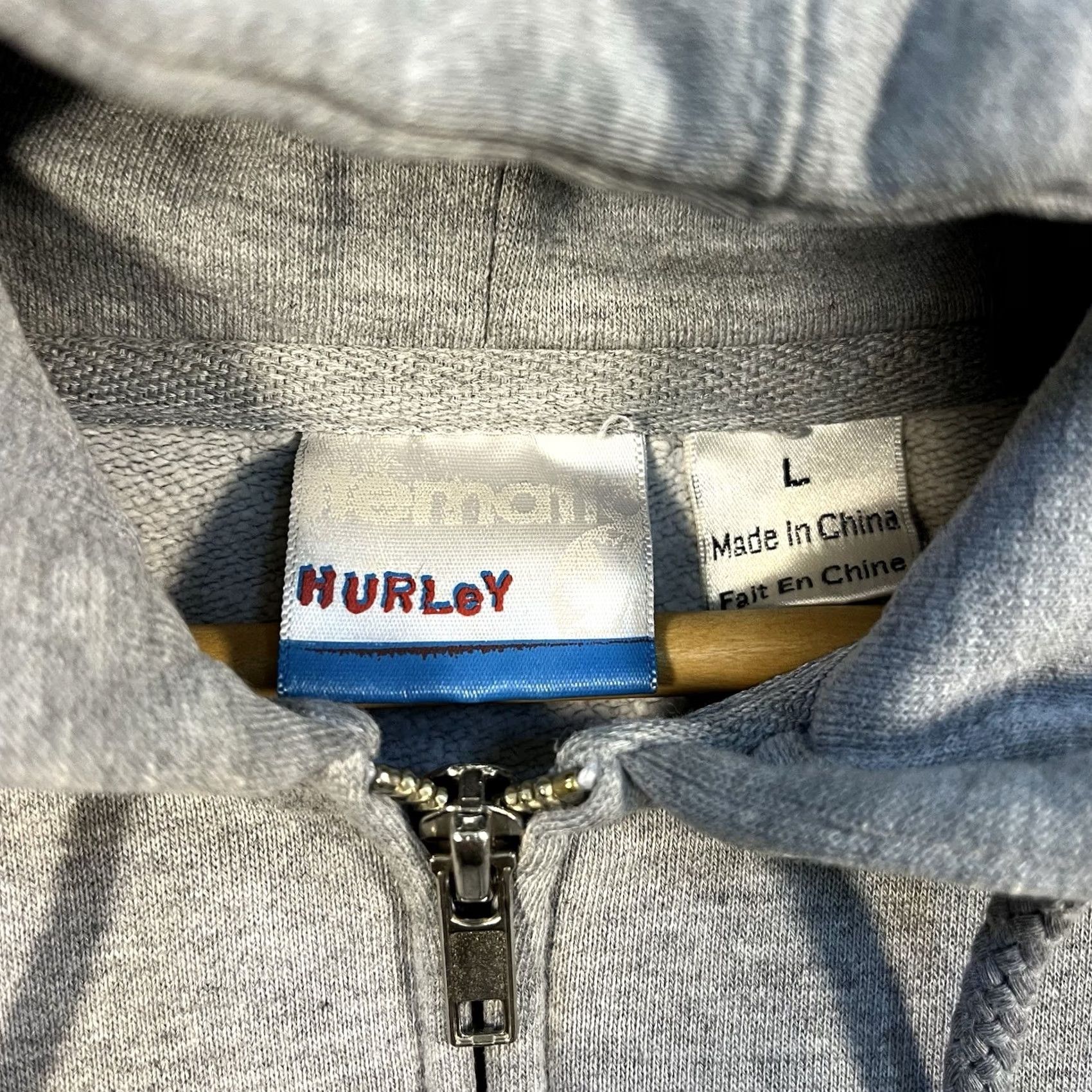 Hurley VINTAGE Hurley Hoodie Grunge Skate Surf Zip Full Zip Gray L Men Size US L / EU 52-54 / 3 - 7 Thumbnail