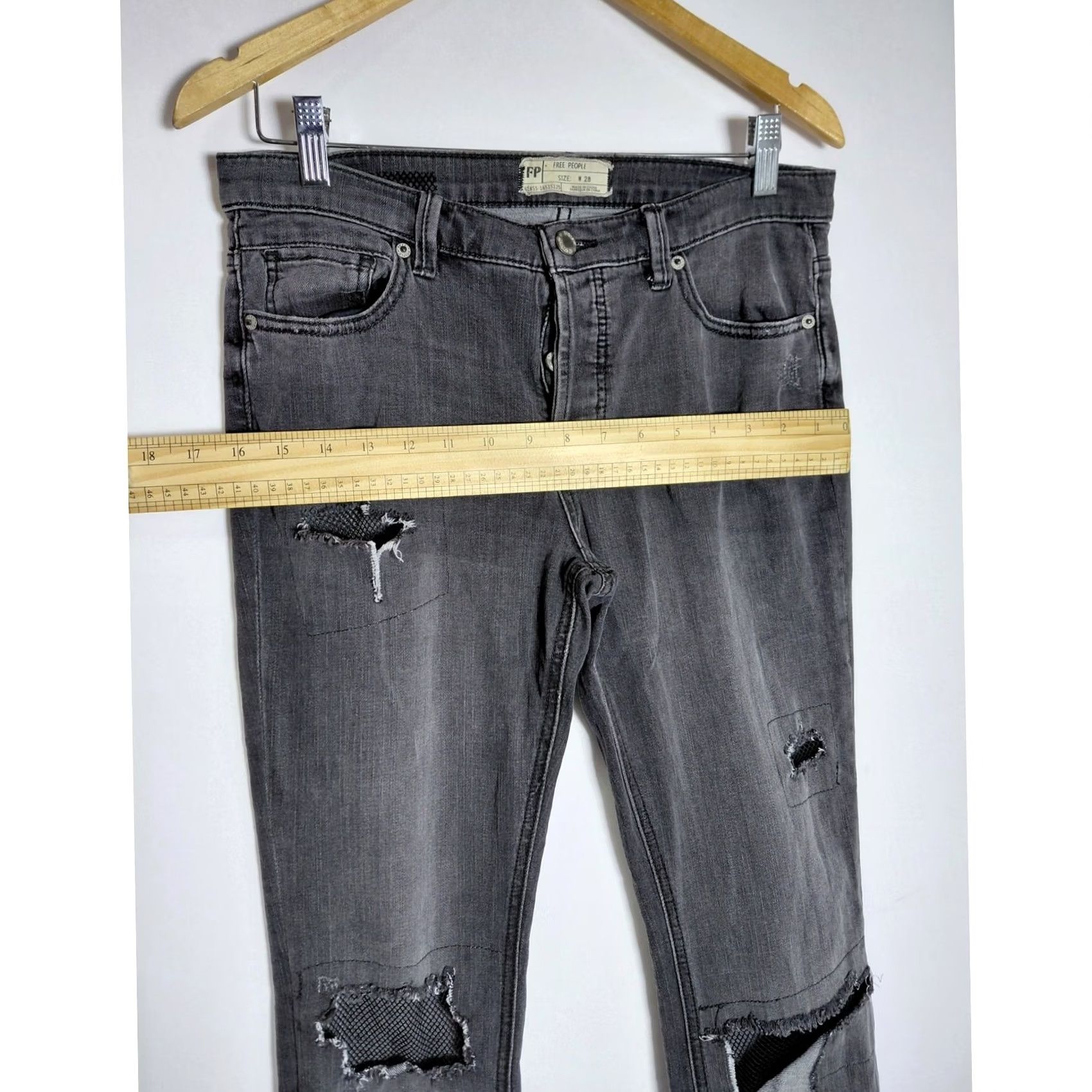 Free People Free People Jeans Distressed Gray Solid Denim Women Size W 28 Skinny Zip Pocket Stretch Vintage No N/A Size 28" / US 6 / IT 42 - 7 Thumbnail