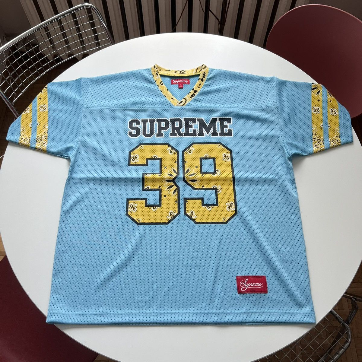 シャツ Supreme Bandana Football Jersey Blue Supreme Bandana Football Jersey Blue SS25 – UniqueHype