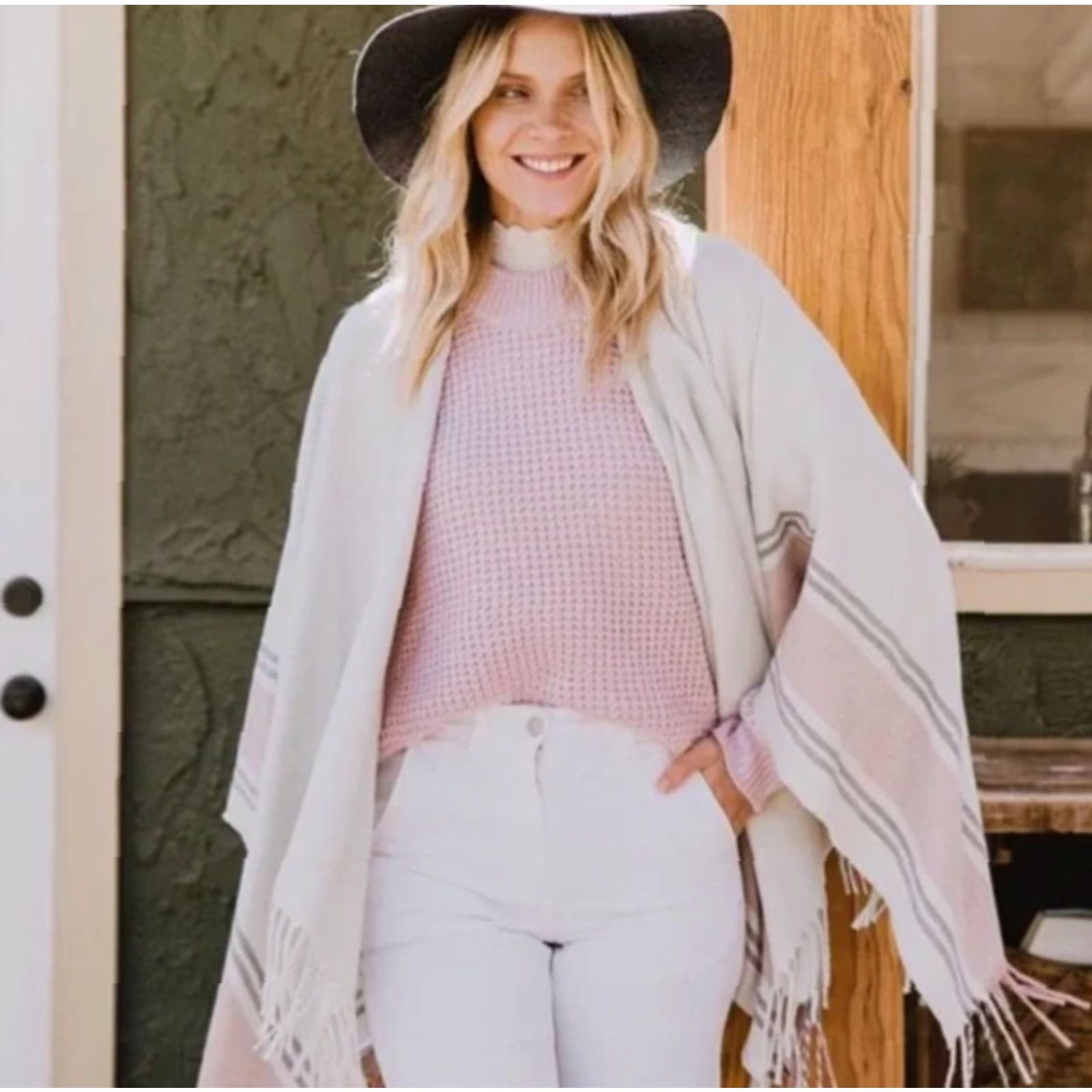 Vintage VINTAGE Causebox Siizu Womens |OS| Cream/Pink/Gray Fringed Trim Poncho Wrap NWT Size ONE SIZE - 2 Thumbnail