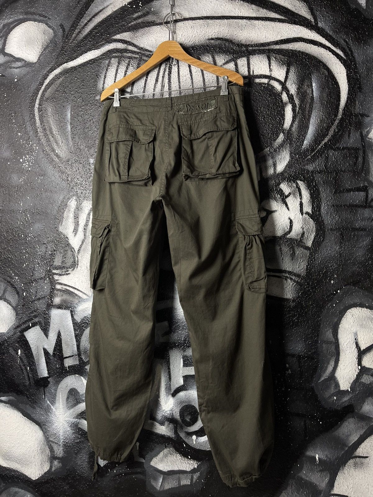 No Fear × Vintage Y2K No Fear Skull Embroidered Logo Cargo Pants Men’s Size L Size US 33 - 2 Thumbnail