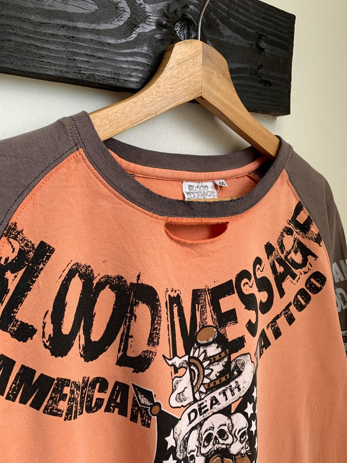 Affliction Distressed Sunfaded Blood Message Tatoo by Ted Company Shirt Size US L / EU 52-54 / 3 - 4 Thumbnail