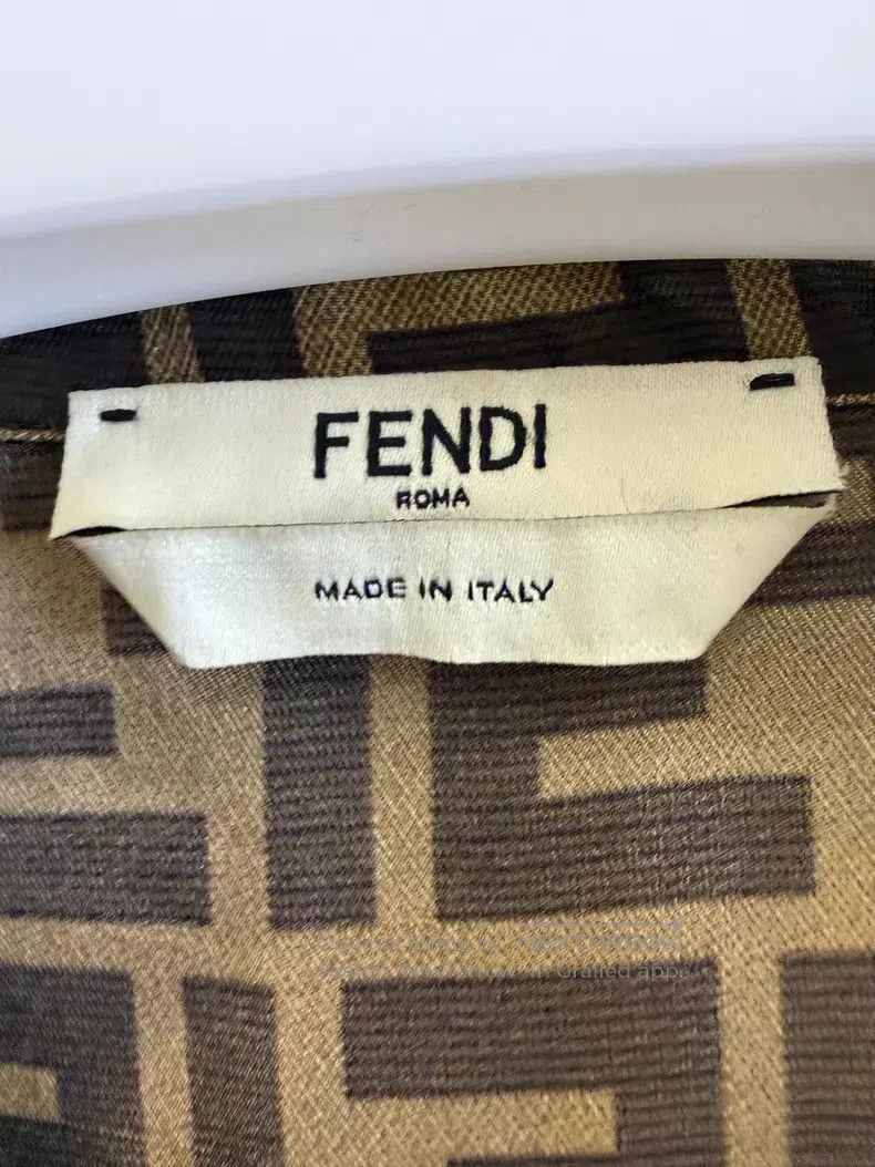 Fendi Fendi Classic Monogram Logo Silk Shirt Size XS / US 0-2 / IT 36-38 - 4 Thumbnail