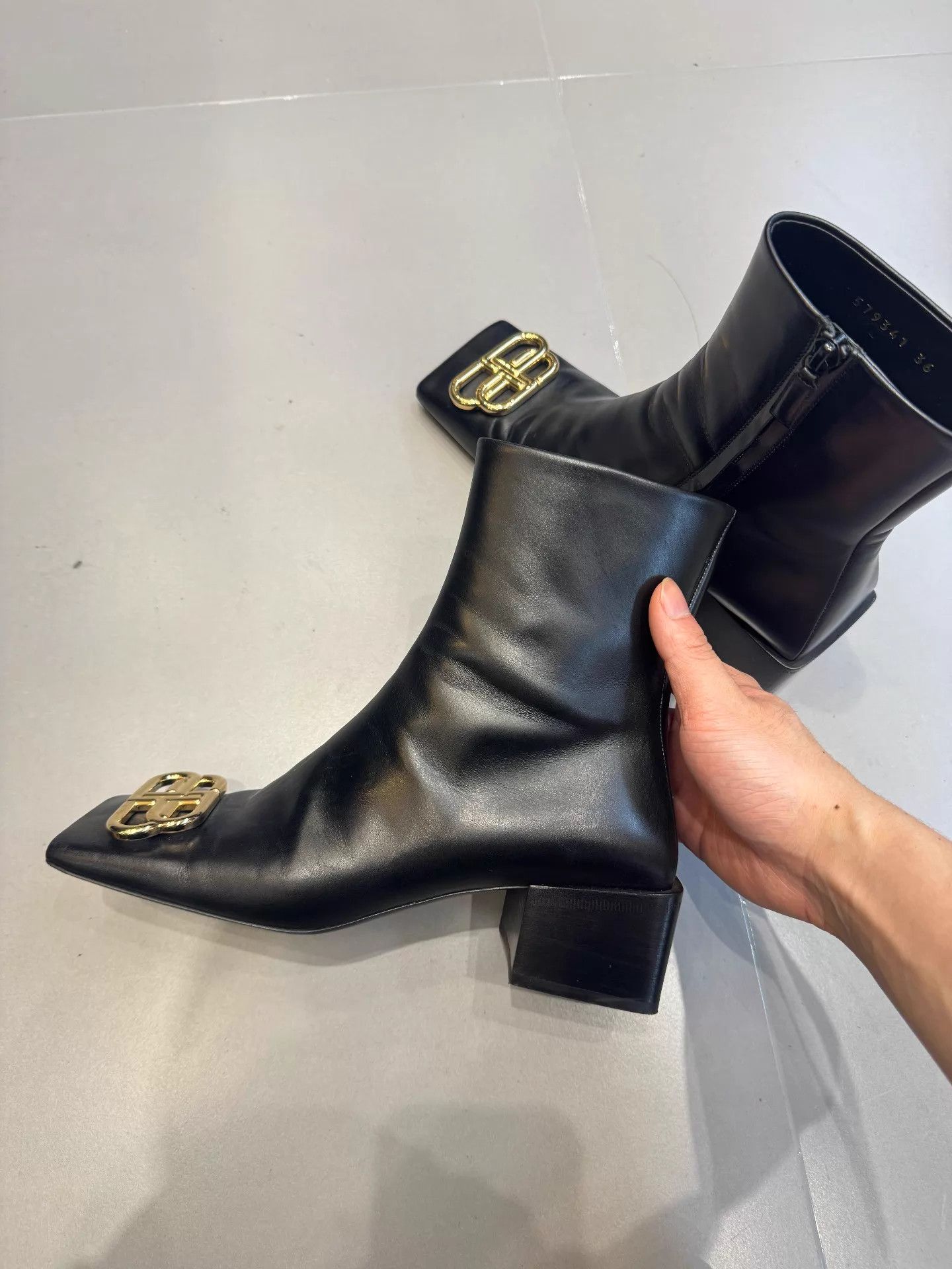 Balenciaga Balenciaga BB Black Square Toe Block Heel Short Boots 36 Size US 5.5 / IT 35.5 - 3 Thumbnail