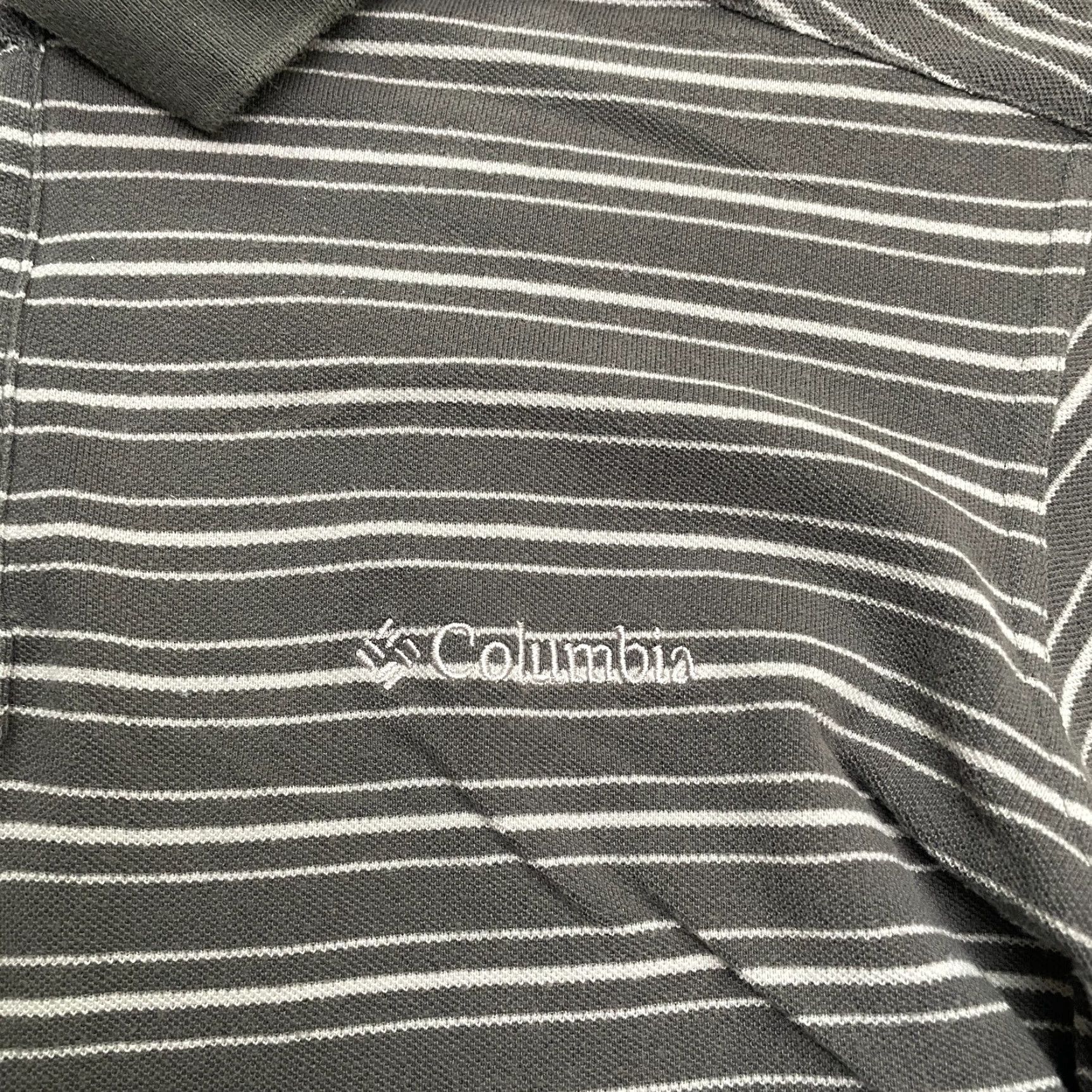 Vintage Columbia Omni Wick Polo Shirt Mens Medium Gray White Striped Short Sleeve Casual Shirt Size US M / EU 48-50 / 2 - 4 Thumbnail