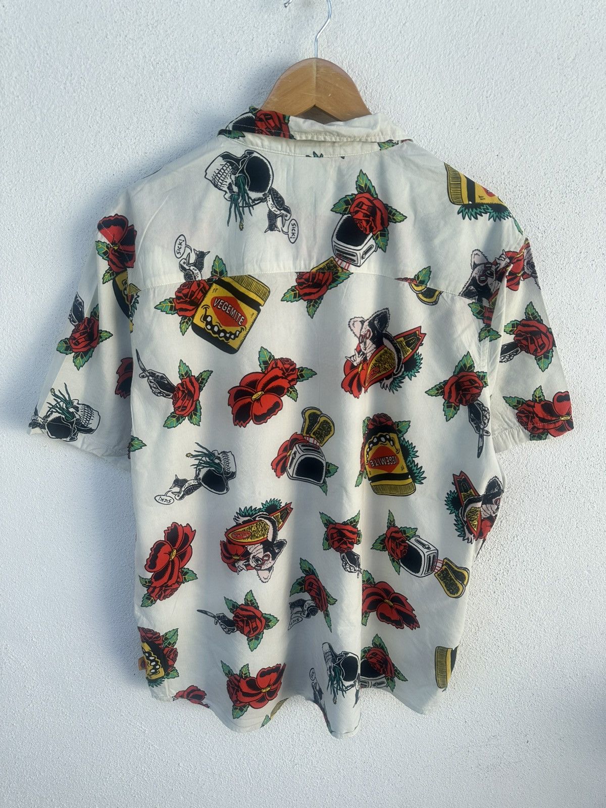Mambo Mambo Vegemite Hawaii Button Shirt Size US XL / EU 56 / 4 - 7 Thumbnail