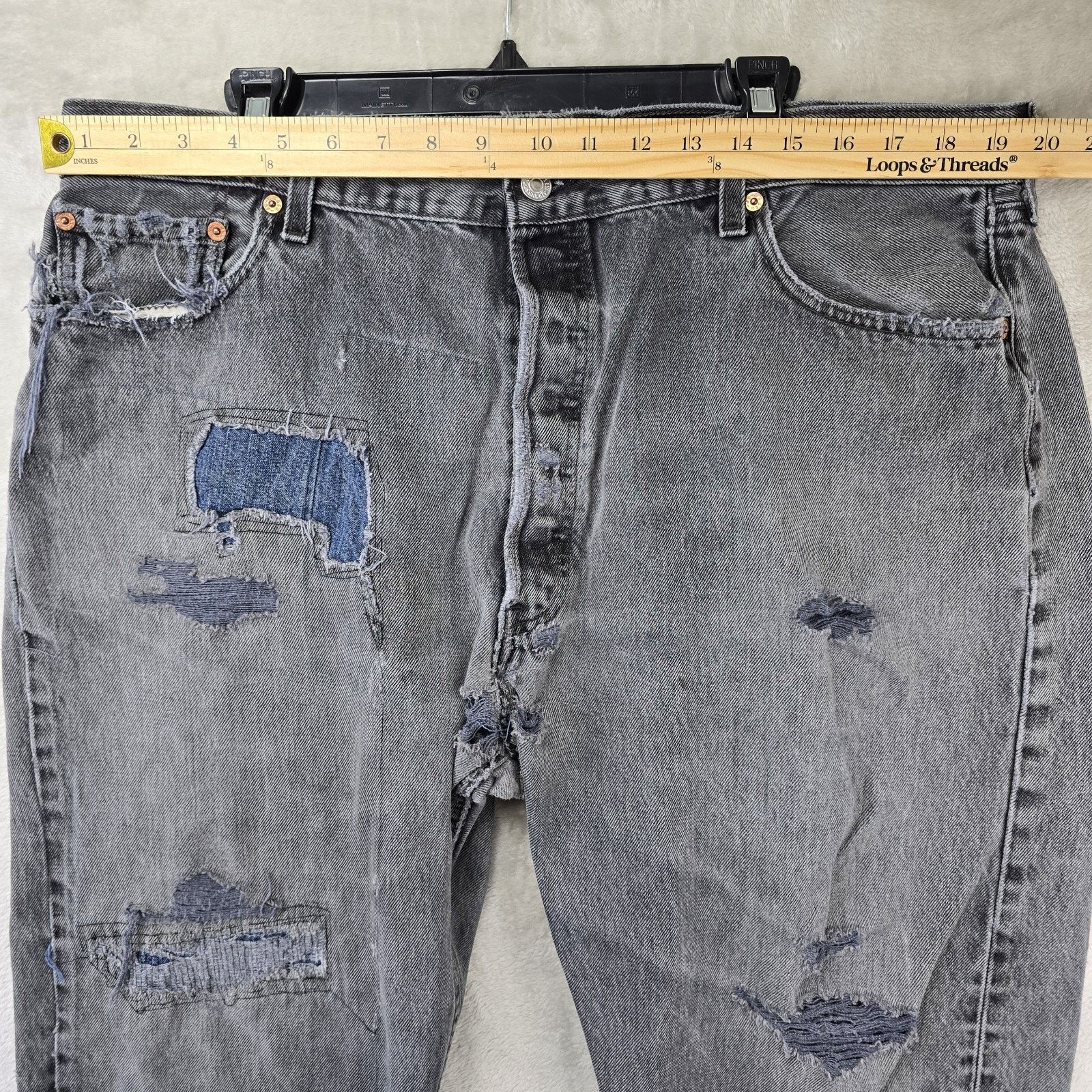 Levi's Vintage Levis 501 Jeans 42x30 Fits 39x28 Thrashed Distressed Size US 39 - 14 Thumbnail