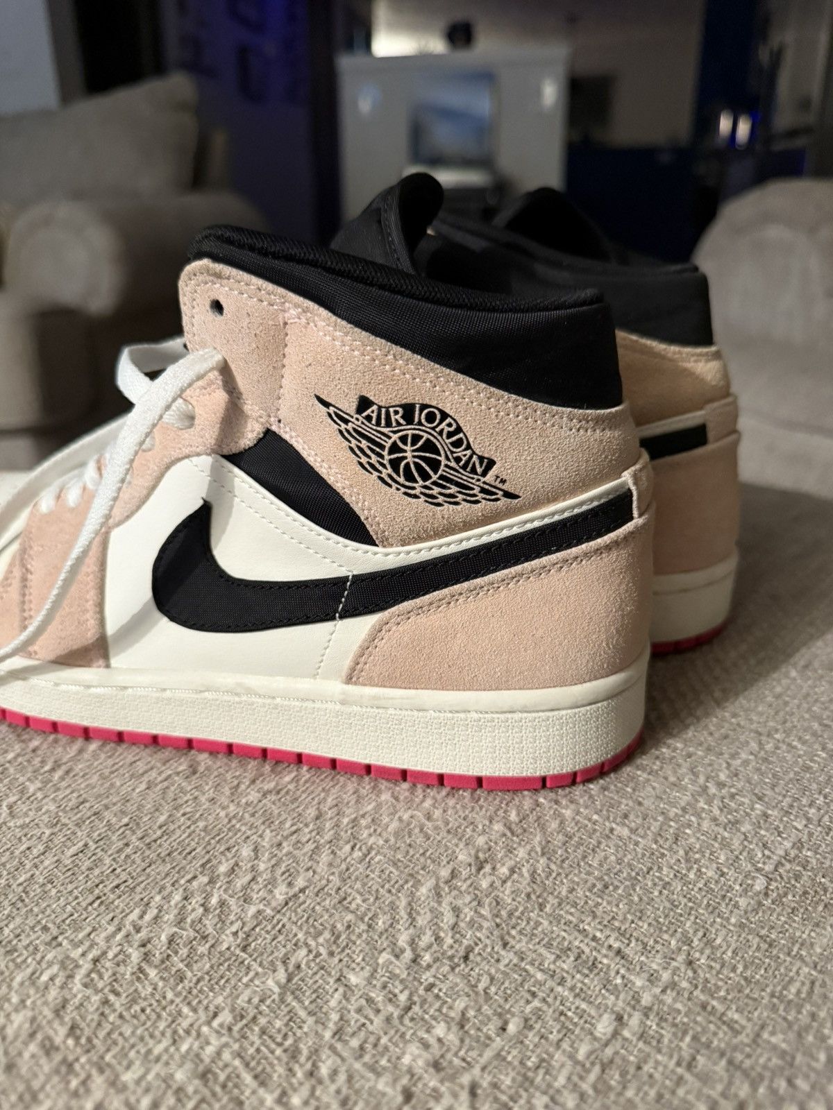 Nike Nike Jordan Mid - Crimson Tint Size US 9.5 / EU 42-43 - 4 Thumbnail