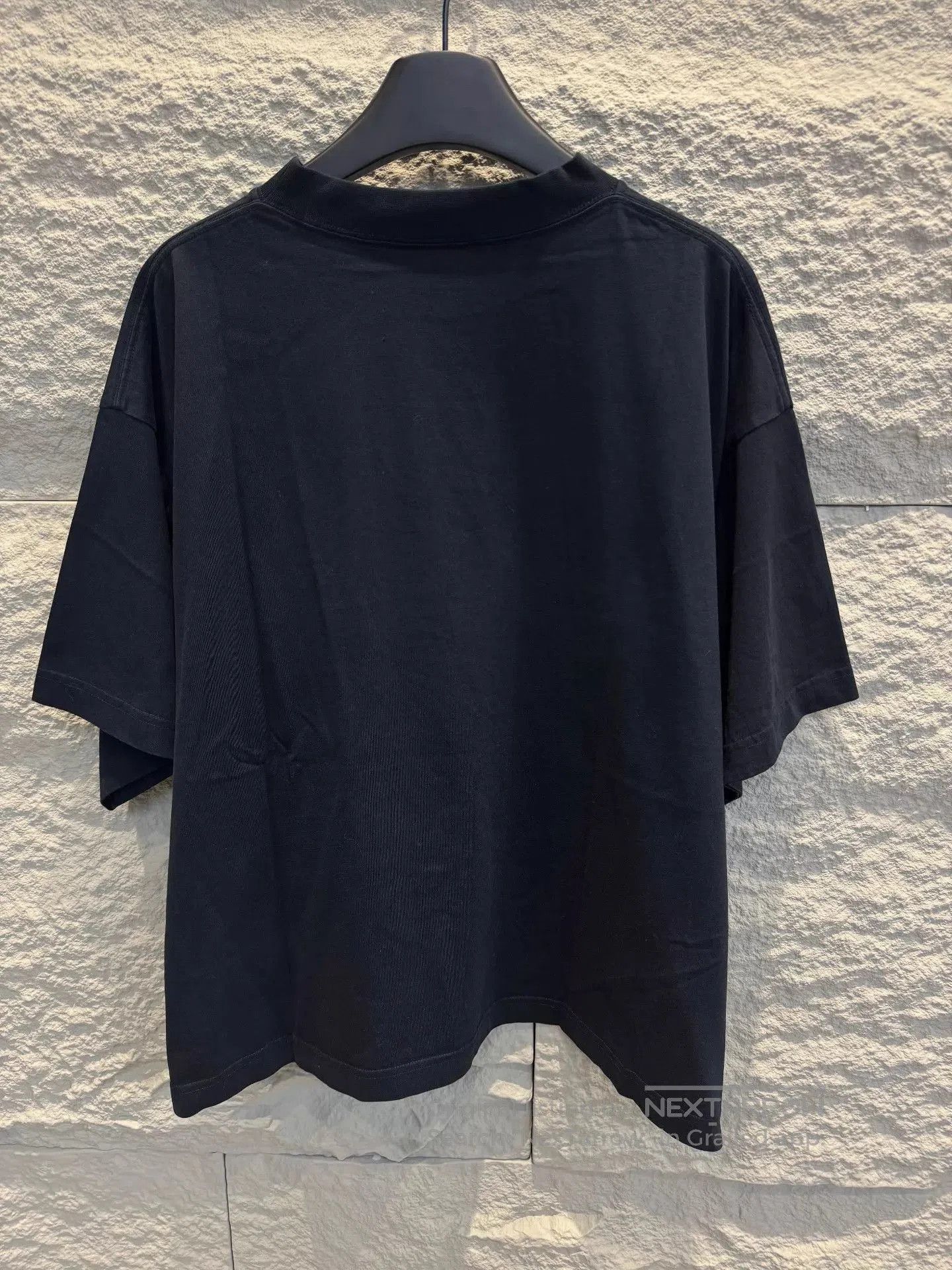 Balenciaga Black Short-Sleeve Crewneck Shirt. Size US L / EU 52-54 / 3 - 4 Thumbnail