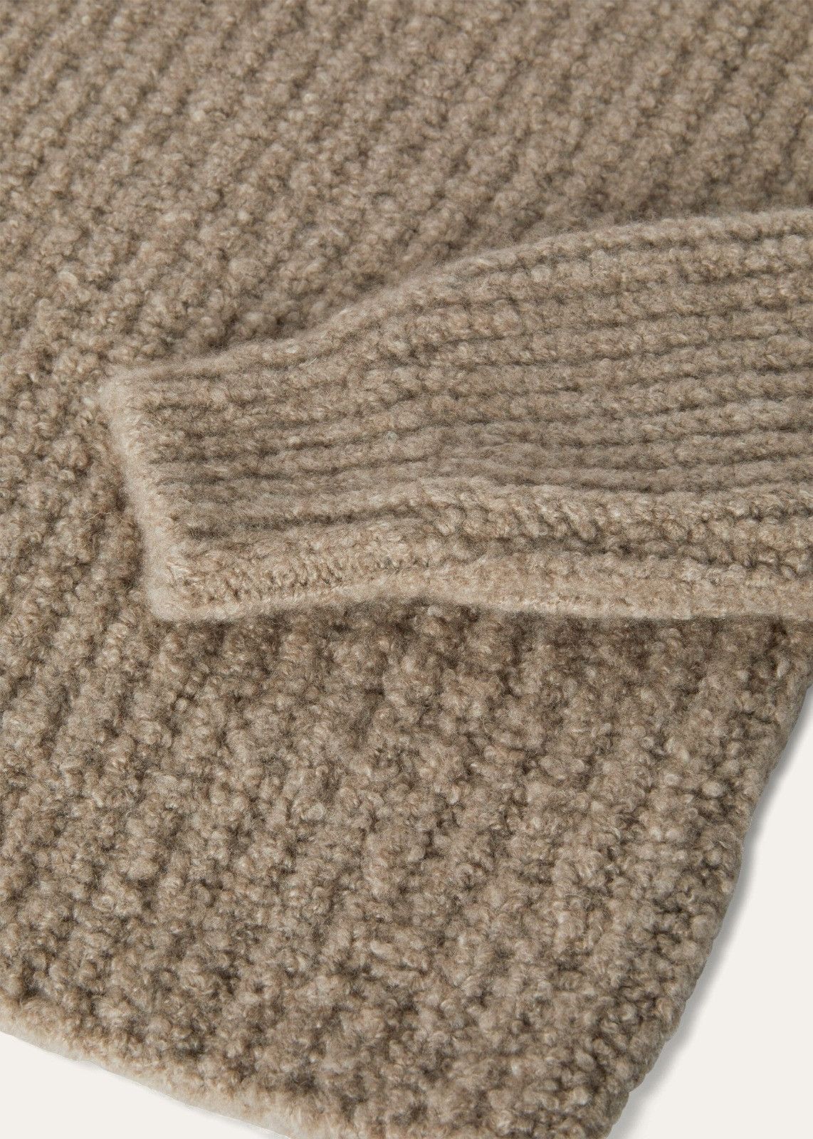 Loro Piana o1srvl11e1125 FAM6680 Cocooning Turtleneck Sweater in Brown Size XS / US 0-2 / IT 36-38 - 3 Thumbnail