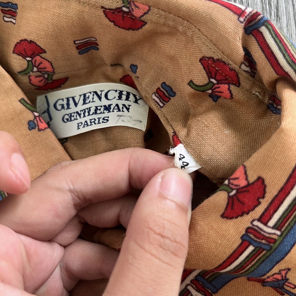 Givenchy Vintage Givenchy Shirt Pattern Print Size US XL / EU 56 / 4 - 5 Thumbnail