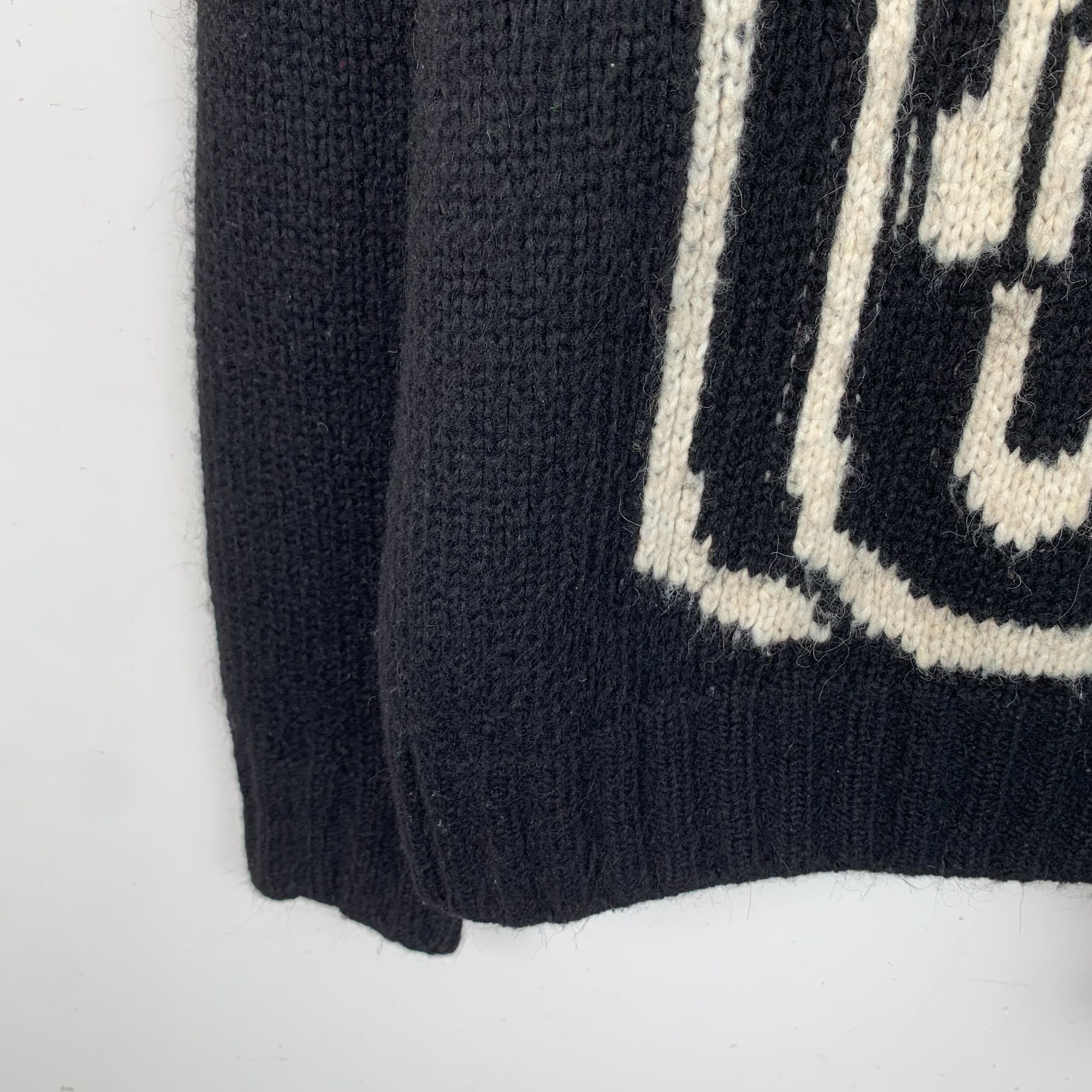 Moncler Moncler Black Wool Sweater With White Abstract Face Size US M / EU 48-50 / 2 - 4 Thumbnail